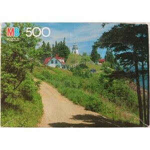 Milton Bradley JigSaw Puzzle Croxley-Owls Head Lighthouse (4611-1) 1990’s